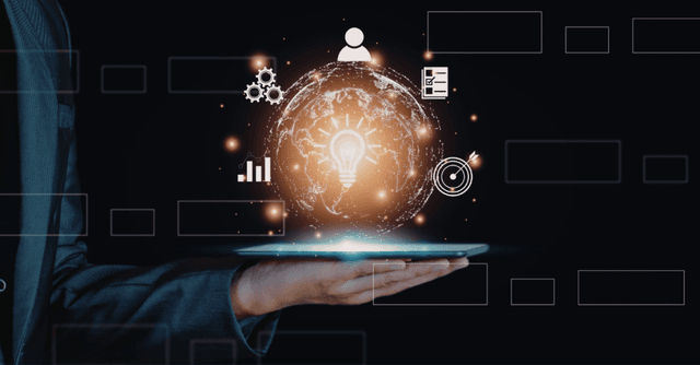 Illustrazione digitale con globo tecnologico e icone di innovazione su un dispositivo, immagine dedicata al servizio Patent Box per attività di ricerca e sviluppo.